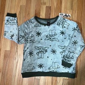 Madalorian “Baby Yoda” crew neck.  Ultra soft fleece. Large. Brand New